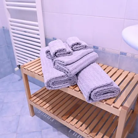 5 Lune Bed & Breakfast 3*