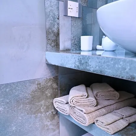 5 Lune 3* Alberobello