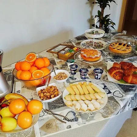 Alojamento de Acomodação e Pequeno-almoço 5 Lune Alberobello